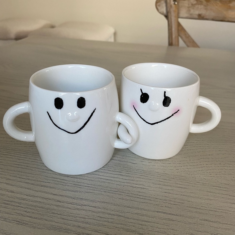Interlocking Mugs